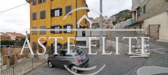 3 rooms Apartment in Rocca di Papa, Italy No. 203513 4