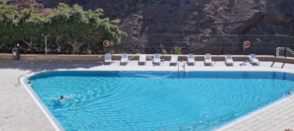 Apartamento de 2 dormitorios en Adeje, Spain No. 35859 4