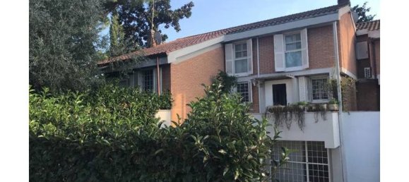 4 bedrooms Villa in Sabaudia, Italy No. 293008 2