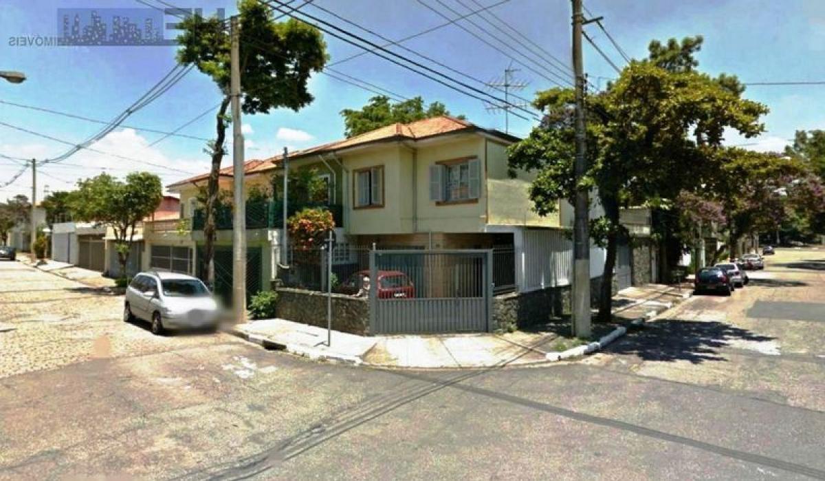 Casa de 3 dormitorios en Sao Paulo, Brazil No. 439140