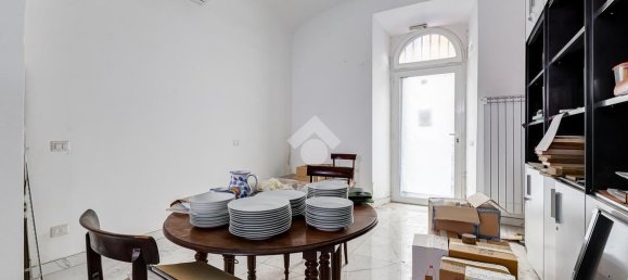 4 rooms Apartment in Rome, Italy No. 232368 10