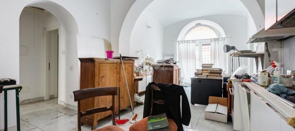4 rooms Apartment in Rome, Italy No. 232368 8