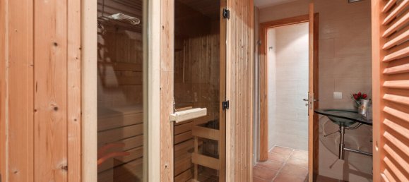 8 bedrooms Villa in Estepona, Spain No. 24226 15