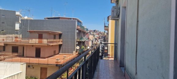 Apartamento de 3 dormitorios en Aci Catena, Italy No. 338679 29