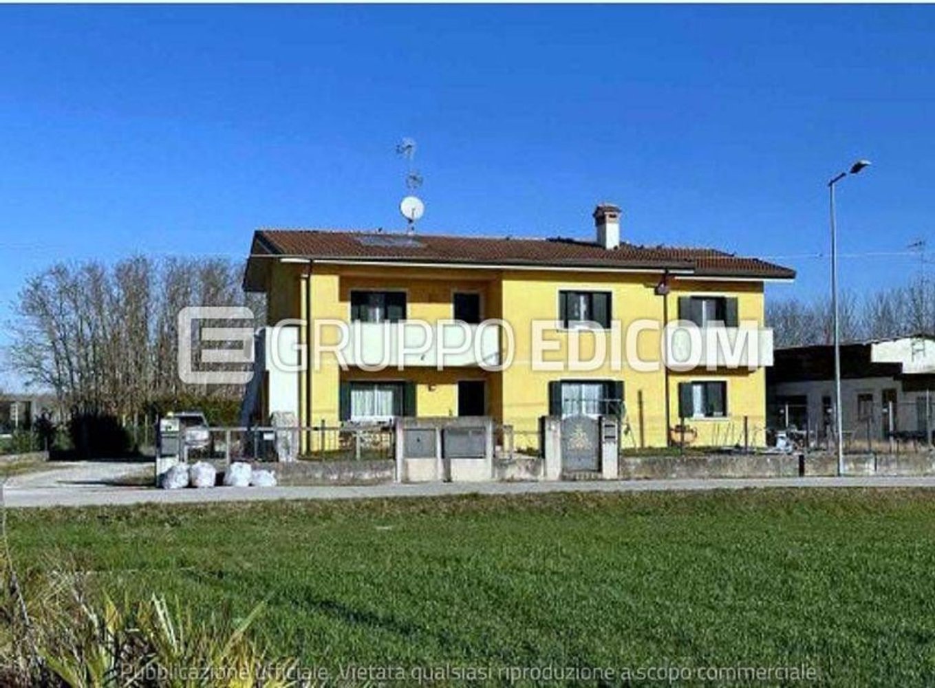 7 bedrooms Apartment in San Michele al Tagliamento, Italy No. 360038