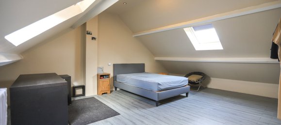 6 bedrooms House in Orgerus, France No. 169445 9