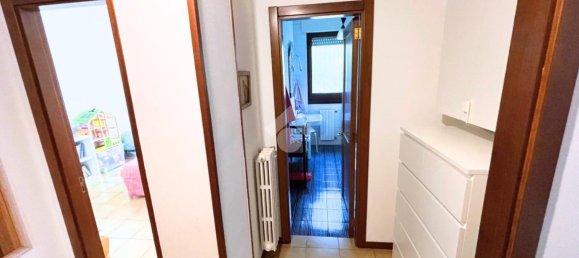 Квартира с 4 комнатами в Лечче, Италия № 143166 2