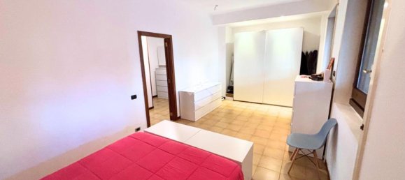 Квартира с 4 комнатами в Лечче, Италия № 143166 13