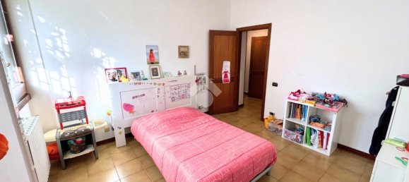 Квартира с 4 комнатами в Лечче, Италия № 143166 9