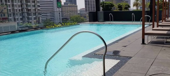 Apartamento com 2 quartos em condomínio em Sathon, Thailand N.º 66377 10