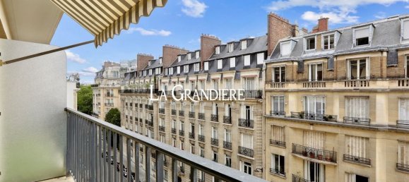 1 bedroom Apartment in Paris, France No. 351588 3