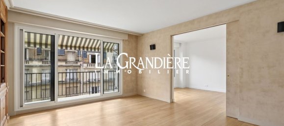 1 bedroom Apartment in Paris, France No. 351588 4