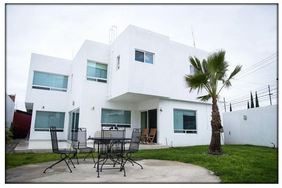 4 bedrooms House in Queretaro, Mexico No. 175039