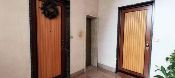 4 rooms Apartment in Turin, Italy No. 33338 26