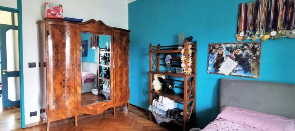 4 rooms Apartment in Turin, Italy No. 33338 8