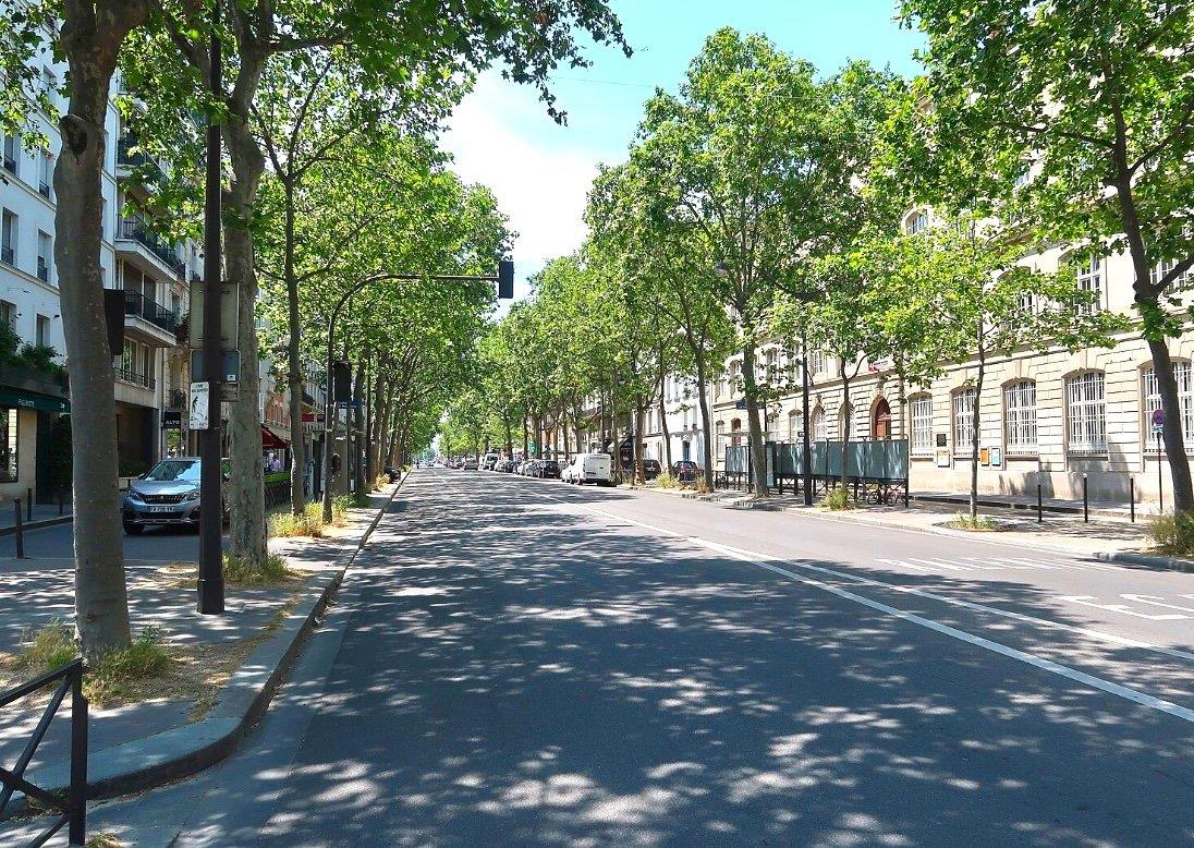 2 bedrooms House in Paris, France No. 308888