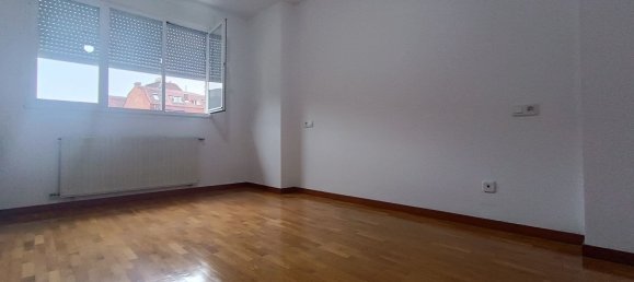 4 Schlafzimmer Stadthaus in Oviedo, Spain, Nr. 162785 16