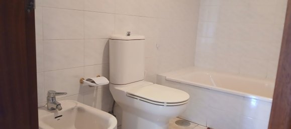 4 Schlafzimmer Stadthaus in Oviedo, Spain, Nr. 162785 32