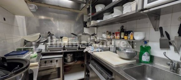 2 rooms Commercial property in Genoa, Italy No. 282968 13