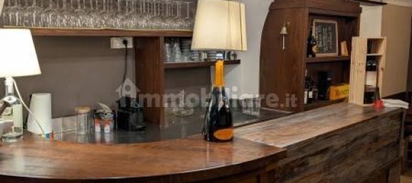 2 rooms Commercial property in Genoa, Italy No. 282968 2