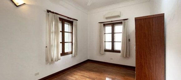 5 bedrooms Villa in Tay Ho, Vietnam No. 414 17