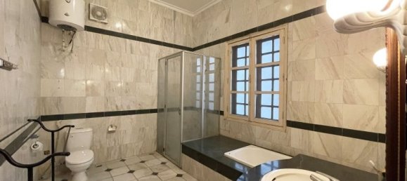 5 bedrooms Villa in Tay Ho, Vietnam No. 414 13