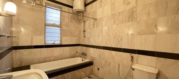 5 bedrooms Villa in Tay Ho, Vietnam No. 414 15