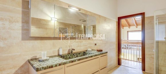 4 rooms Villa in Borgo Ticino, Italy No. 37770 23