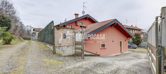 4 rooms Villa in Borgo Ticino, Italy No. 37770 46