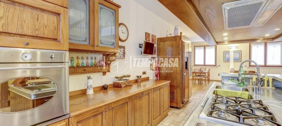 4 rooms Villa in Borgo Ticino, Italy No. 37770 6