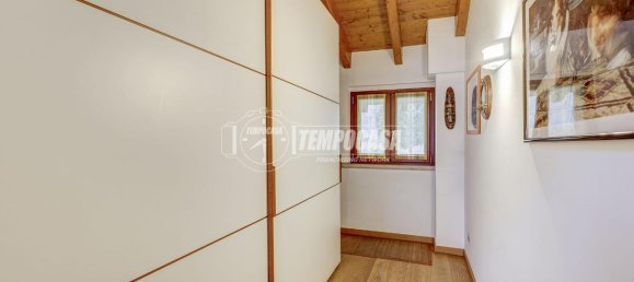 4 rooms Villa in Borgo Ticino, Italy No. 37770 31
