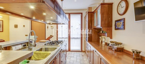 4 rooms Villa in Borgo Ticino, Italy No. 37770 7