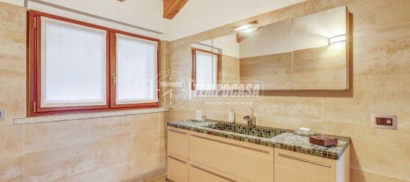 4 rooms Villa in Borgo Ticino, Italy No. 37770 25