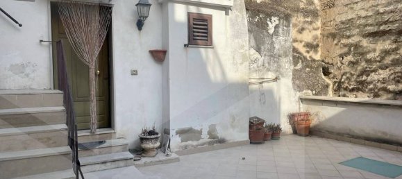 2 Schlafzimmer Wohnung in Trani, Italy, Nr. 169634 16