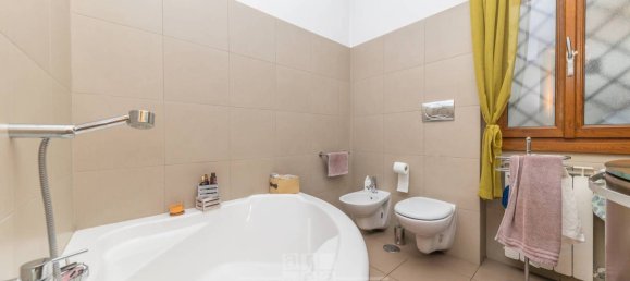 3 bedrooms Apartment in Rome, Italy No. 273956 24