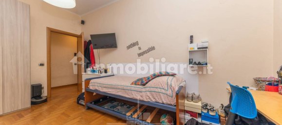 3 bedrooms Apartment in Rome, Italy No. 273956 12