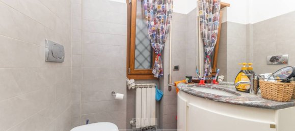 3 bedrooms Apartment in Rome, Italy No. 273956 21