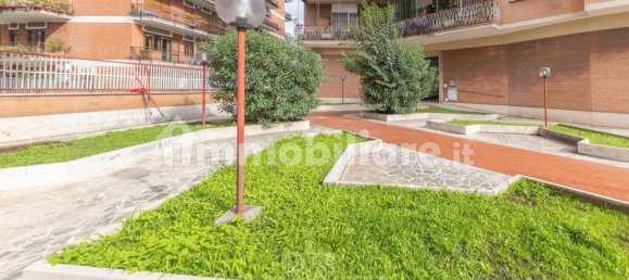 3 bedrooms Apartment in Rome, Italy No. 273956 4