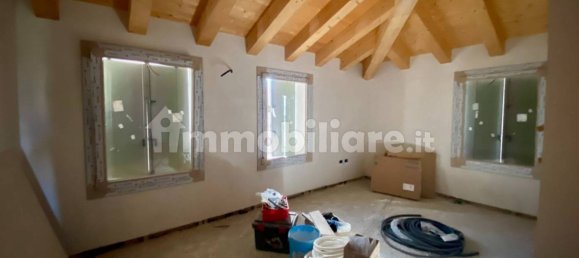 Дом с 3 спальнями в Мира, Италия № 118259 21