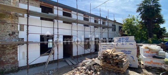 Дом с 3 спальнями в Мира, Италия № 118259 6