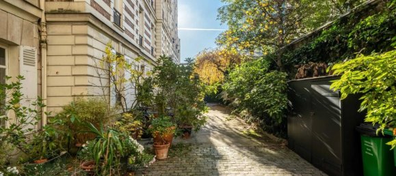 1 bedroom Apartment in Paris, France No. 318257 3