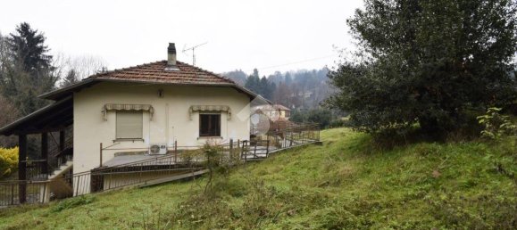 3 Schlafzimmer Villa in Turin, Italy, Nr. 15723 12