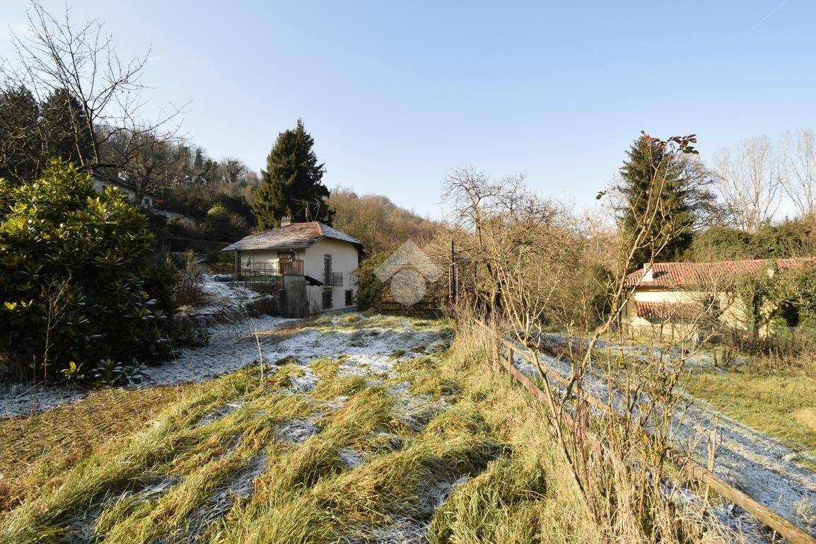 3 Schlafzimmer Villa in Turin, Italy, Nr. 15723
