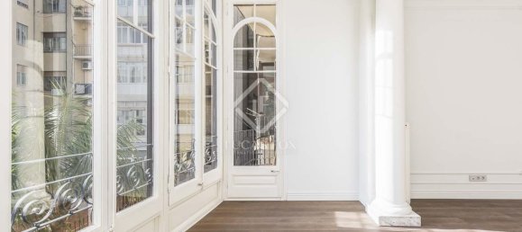 4 chambres Appartement à Barcelona, Spain No. 58667 21