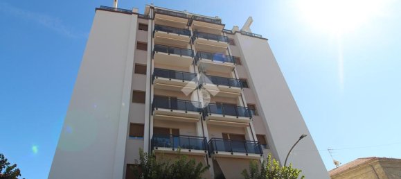 2 Schlafzimmer Wohnung in Roseto degli Abruzzi, Italy, Nr. 371375 19