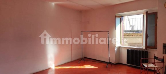 Квартира с 4 спальнями в Мороло, Италия № 155290 4