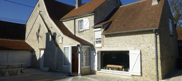 4 bedrooms Villa in Pithiviers, France No. 101842 2