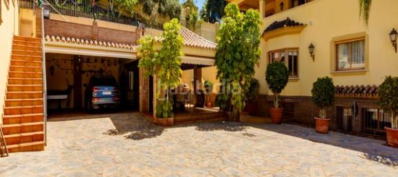 10 bedrooms House in La Quinta, Spain No. 37652 23