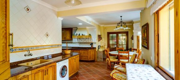 10 bedrooms House in La Quinta, Spain No. 37652 34