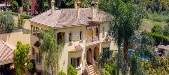 10 bedrooms House in La Quinta, Spain No. 37652 3